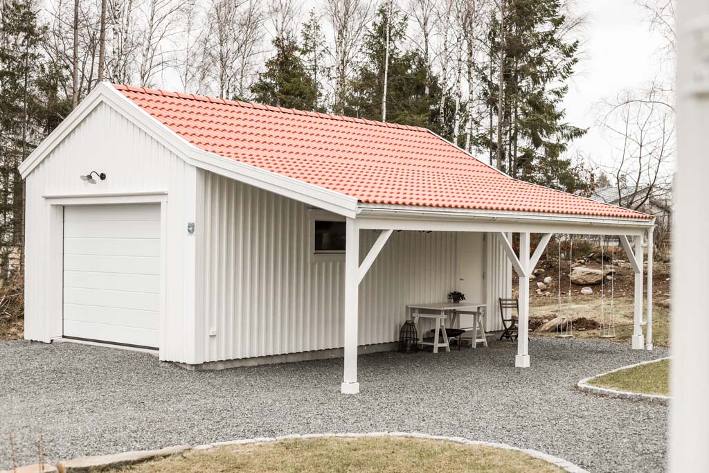 Sekelskifteshus med garage